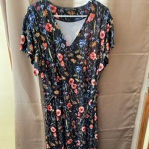 Brook Shields Timeless Petite Short Sleeve Maxi Dress XL Black Floral